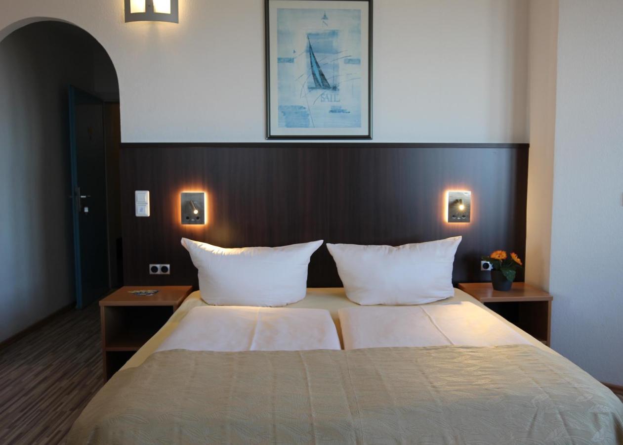 Gaestehaus Centro Albert Gmbh Констанц Экстерьер фото