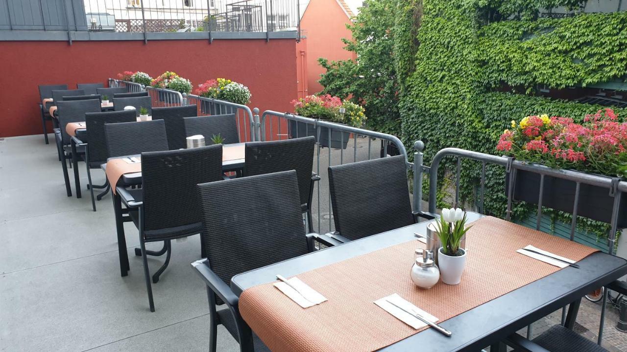 Gaestehaus Centro Albert Gmbh Констанц Экстерьер фото