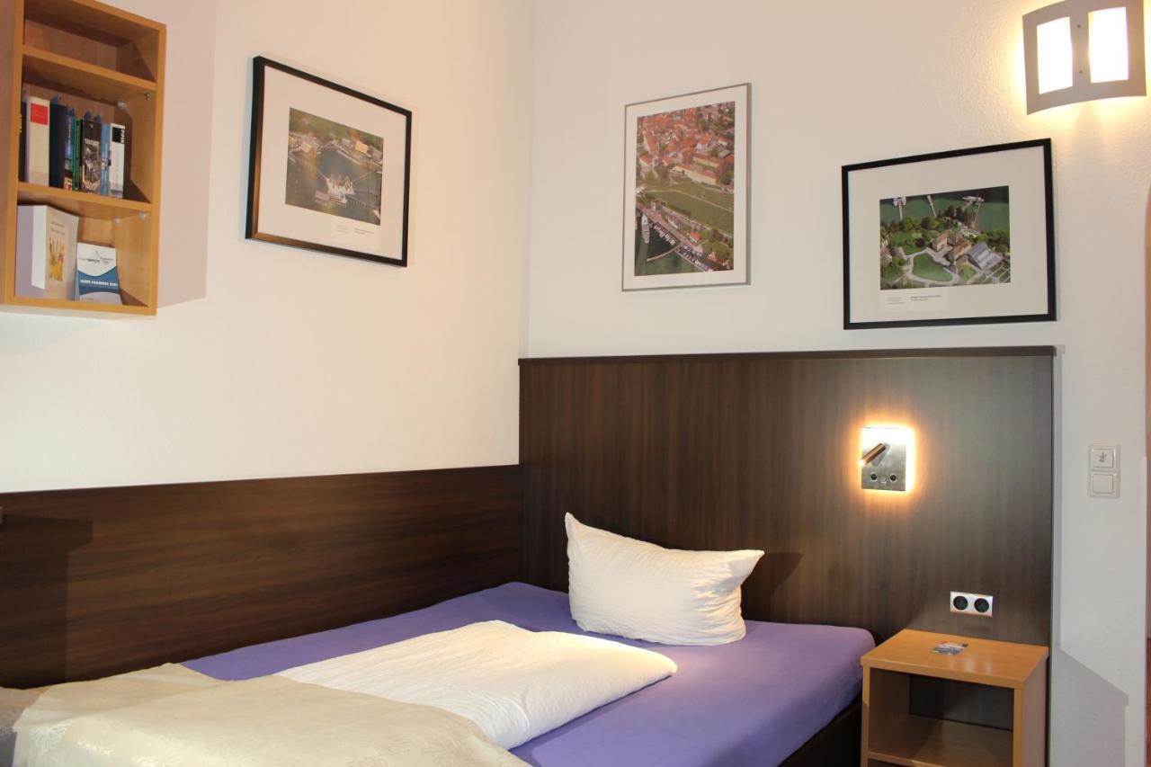 Gaestehaus Centro Albert Gmbh Констанц Экстерьер фото